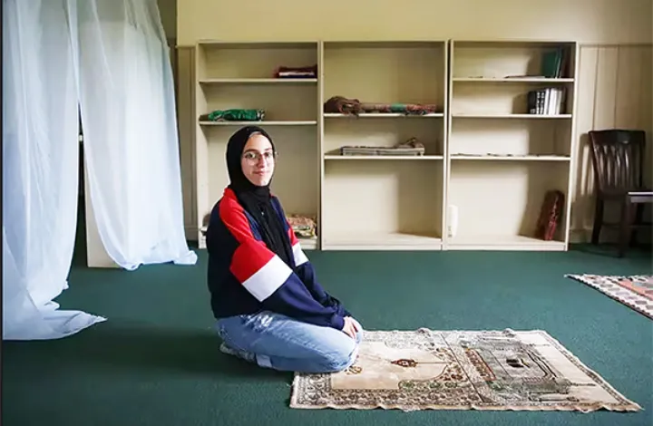 اصرار گروه‌های اسلامی به آزادی نماز خواندن در مدارس کبک